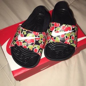 Cherry Nike 8c sling back slides